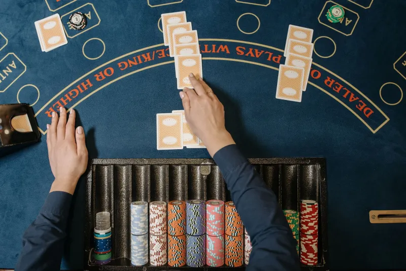 Reading the Collapse: How to Recognize a Losing Hand Before Your Opponent Admits It