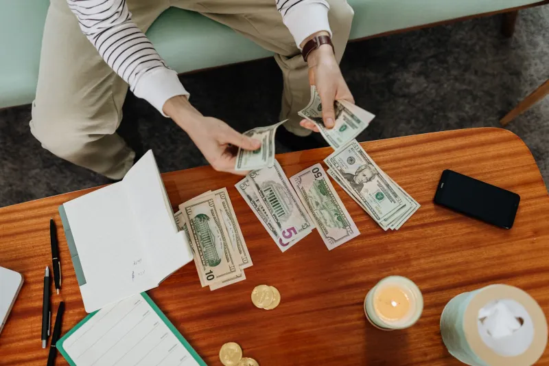 From $100 to Tournament Ready: The Rummy Player's Guide to Smart Bankroll Building
