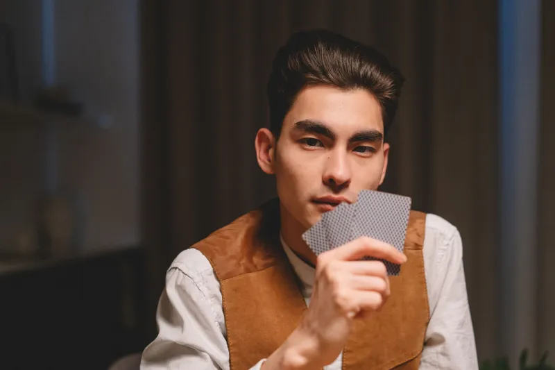 Your Gut Is Lying to You: The Rummy Habits That Feel Smart But Cost Real Money